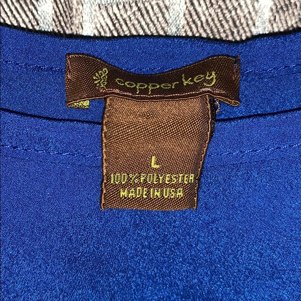 Copper Key Crop Top - Picture 3 of 4